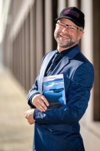 Der multimediale Vortrag und die Buchvorstellung des Eninger Buchautoren Volker Feyerabend wird in einer besonderen Erzählweise, vielfältigen Coaching Erfahrungen, Erlebnissen und Videos und Bildern aus der Arktis untermalt.